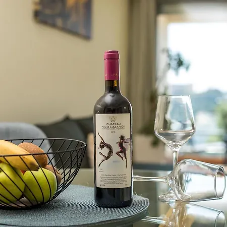 Eden Sunflower - Luxurious With Sea View