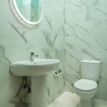 Eden Sunflower - Luxurious With Sea View Apartamento